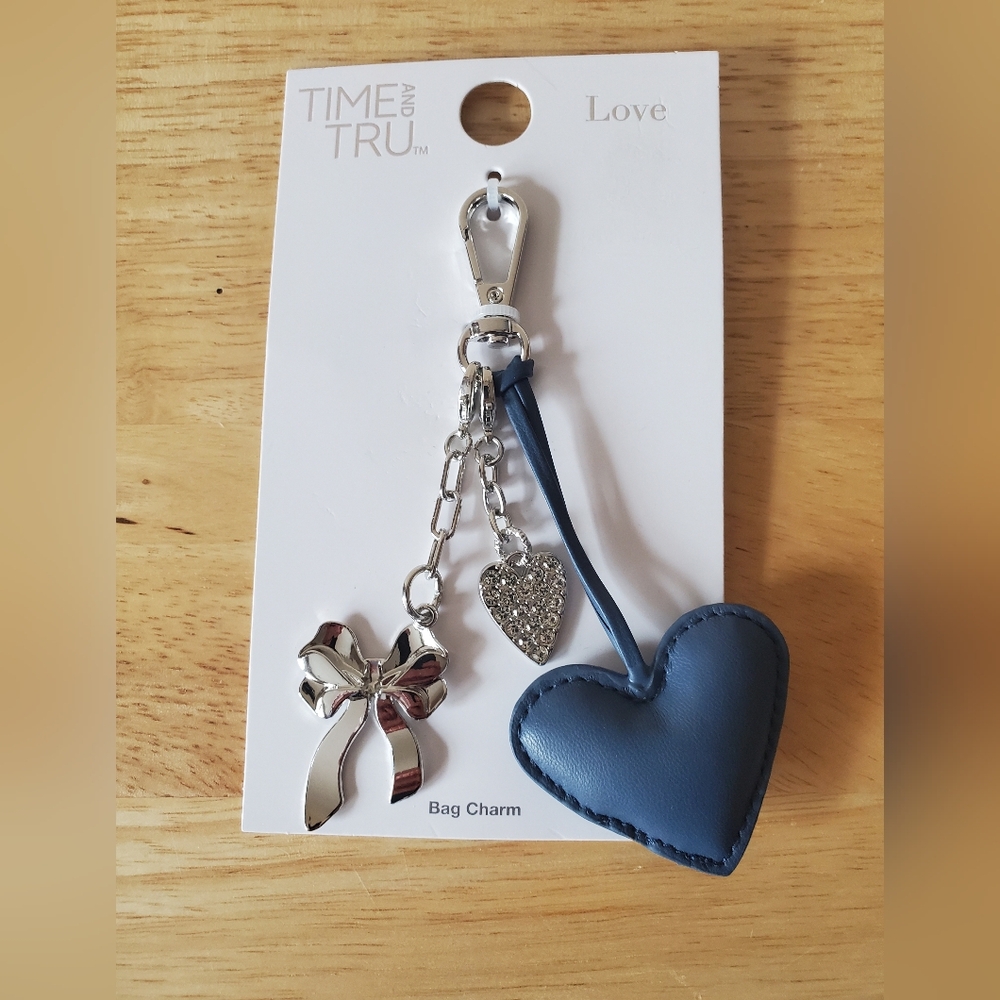"LOVE" Bag Charm New